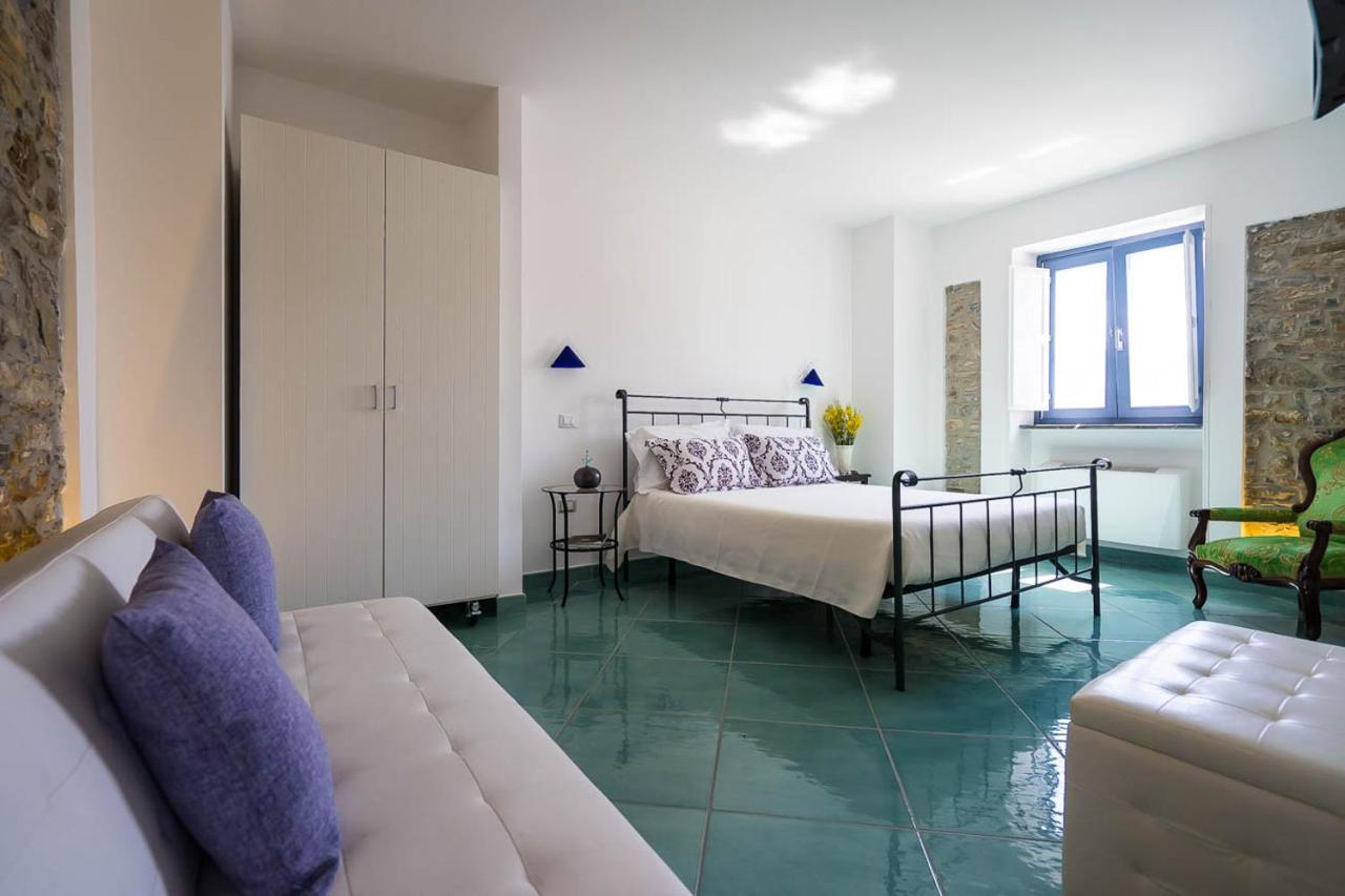 Ispani Inn Resort Екстер'єр фото